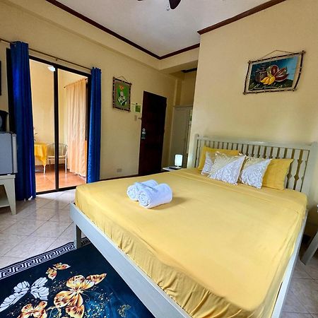 Ocean Breeze Inn Manoc-Manoc Buitenkant foto