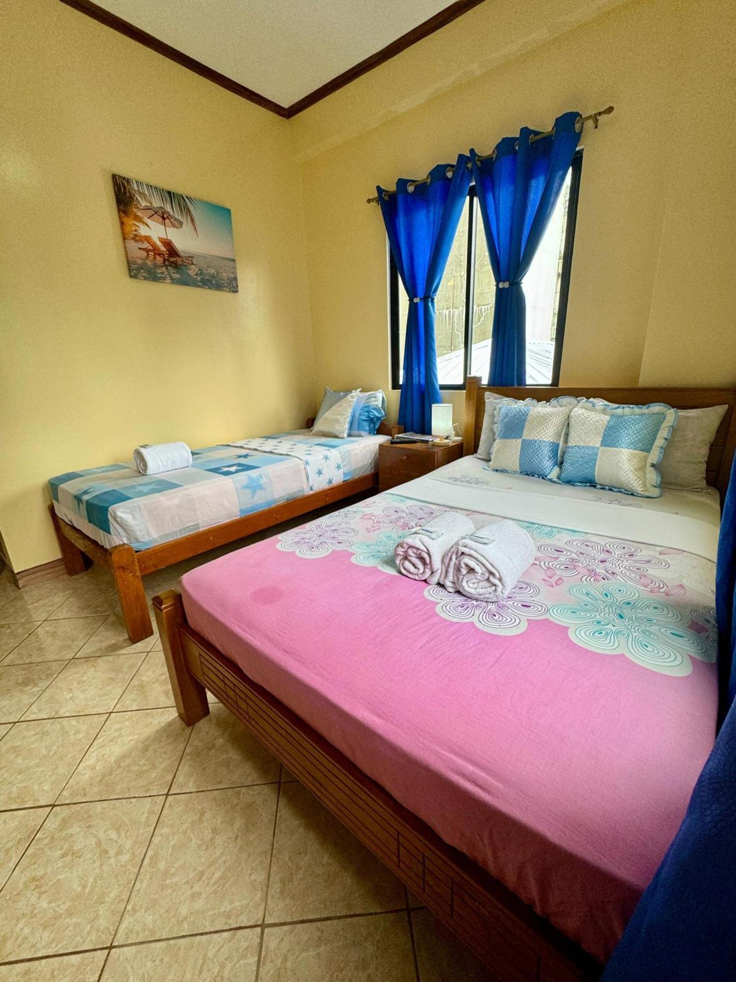 Ocean Breeze Inn Manoc-Manoc Kamer foto