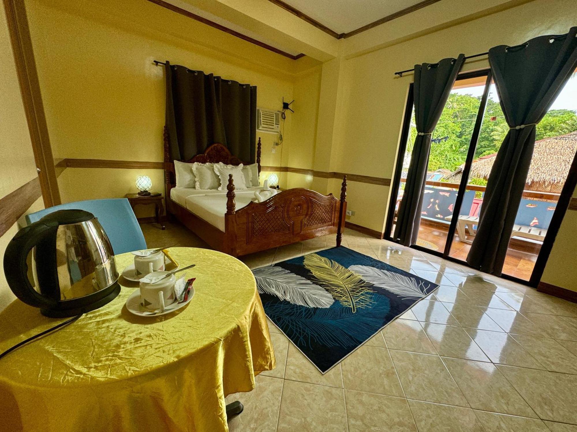 Ocean Breeze Inn Manoc-Manoc Buitenkant foto