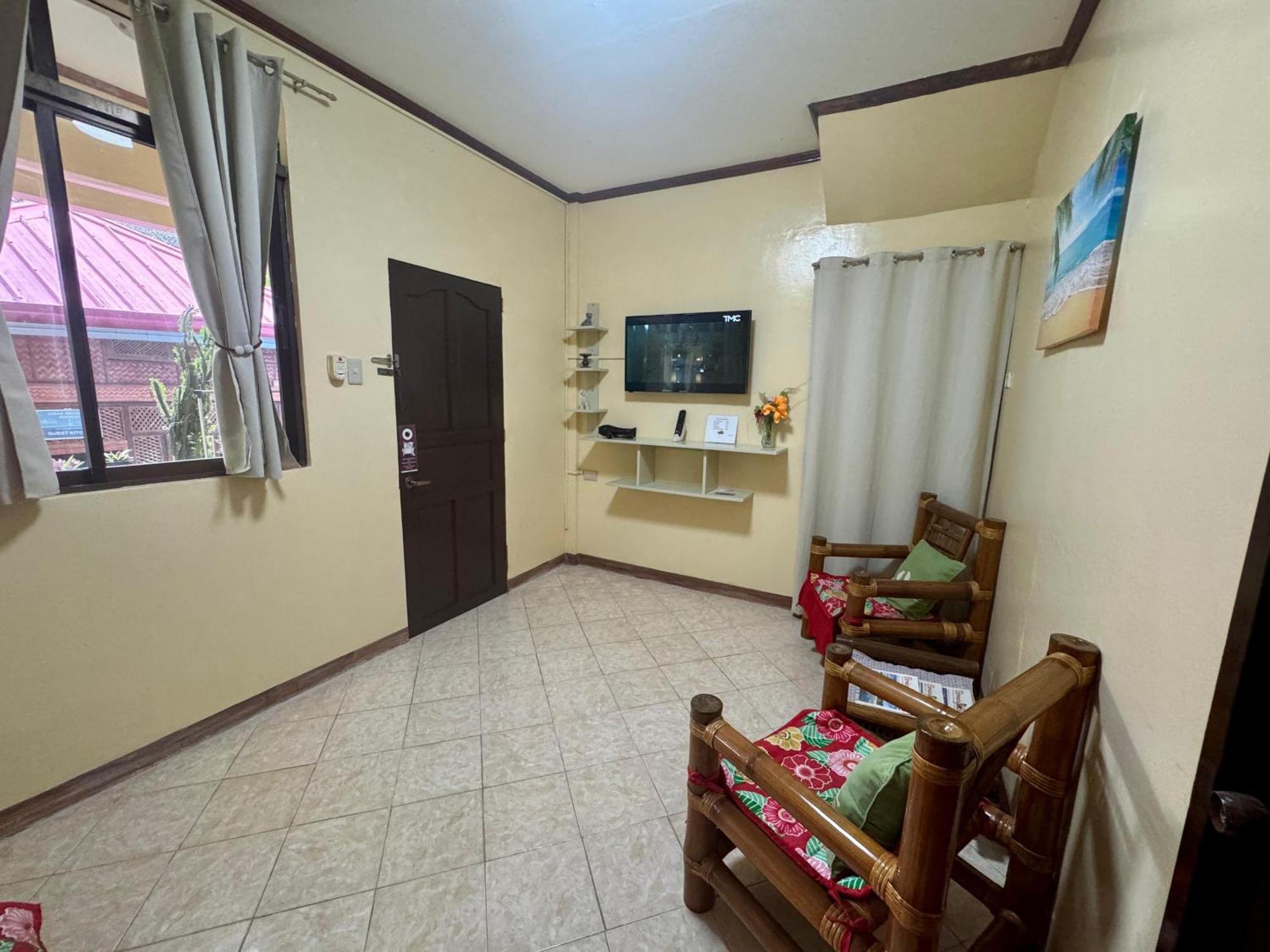 Ocean Breeze Inn Manoc-Manoc Kamer foto